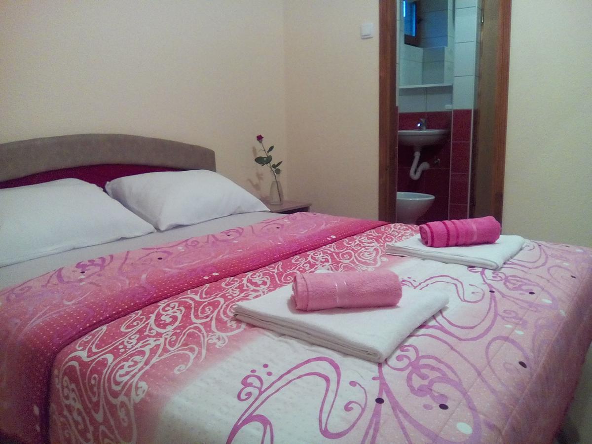 Apartmani Sara Trebinje Kültér fotó