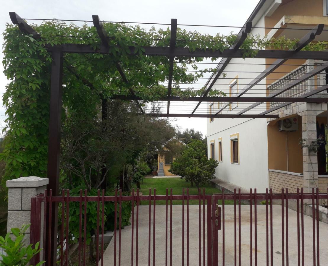 Apartmani Sara Trebinje Kültér fotó